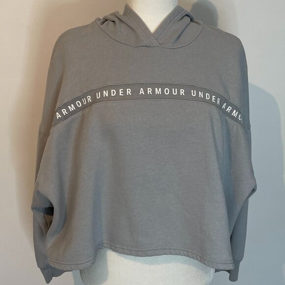 Under Armour Gray Cropped Sweatshirt size Medium - Picture 1 of 4